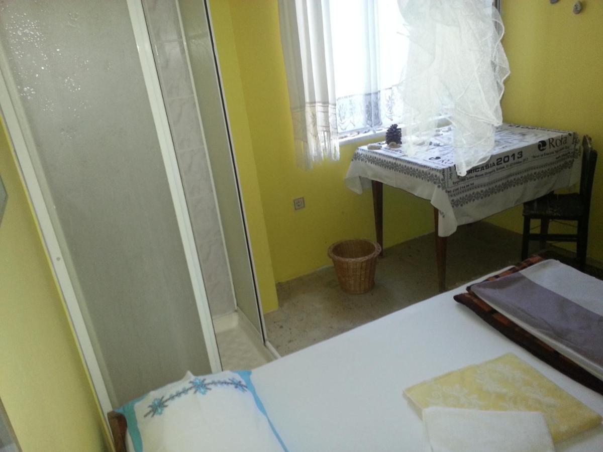 Ecer Pansiyon Kusadası Exterior foto